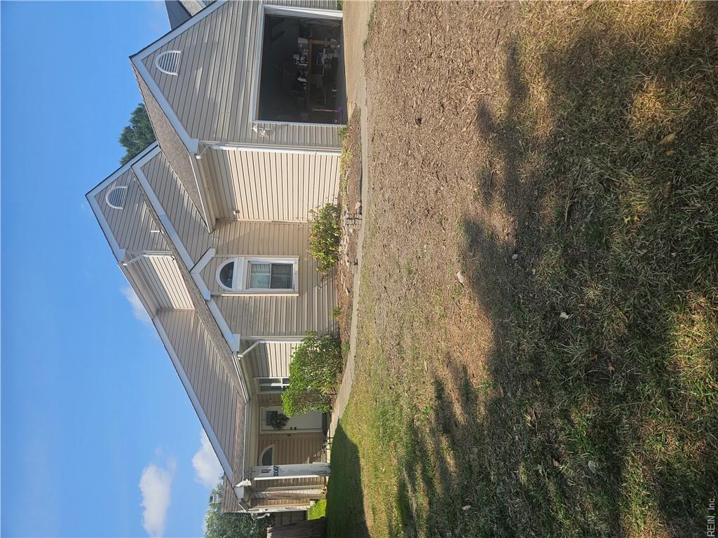 6201 Halrose Ln Property Photo 3