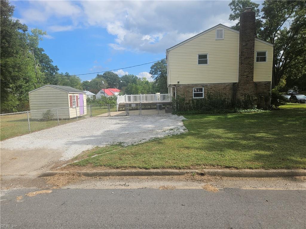 6201 Halrose Ln Property Photo 25