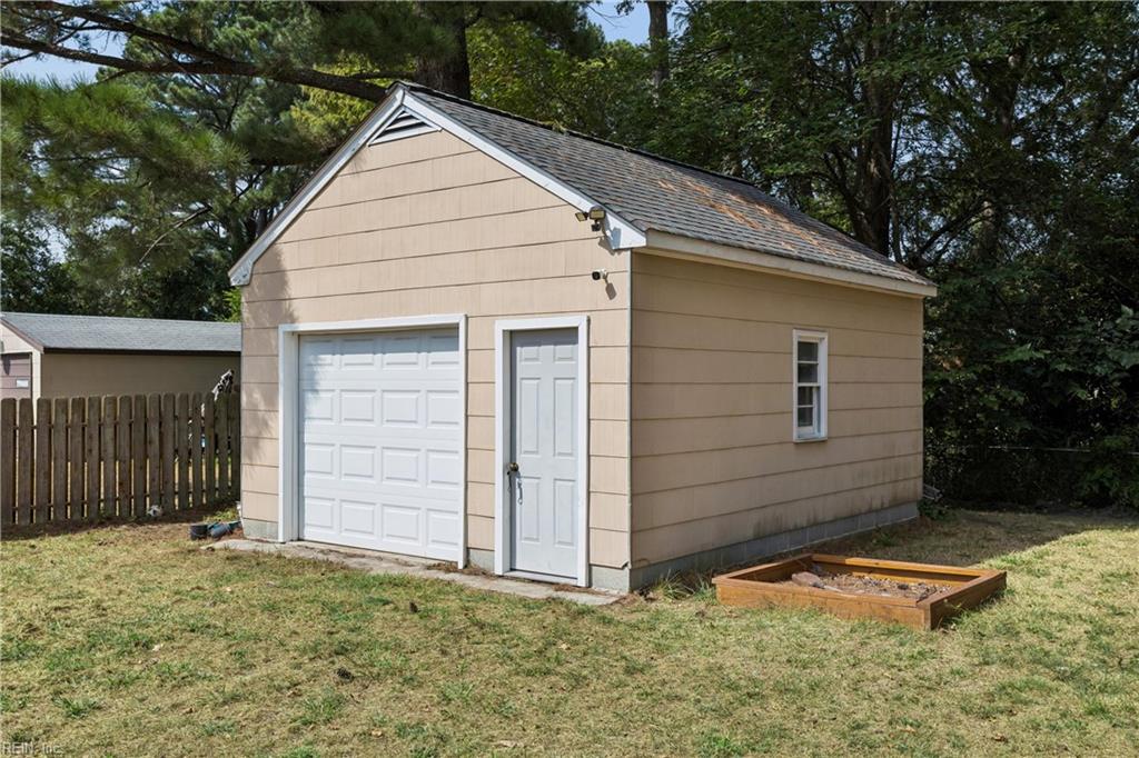 1025 Shore Rd Property Photo 33