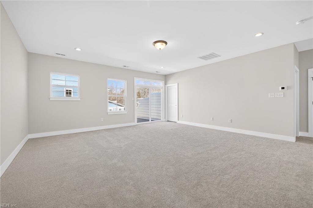 1008 Gadsby Ln Property Photo 27