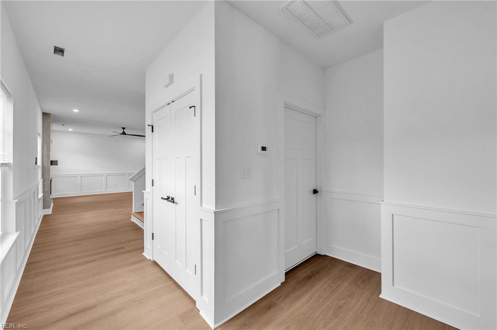236 W. Queen St Property Photo 4