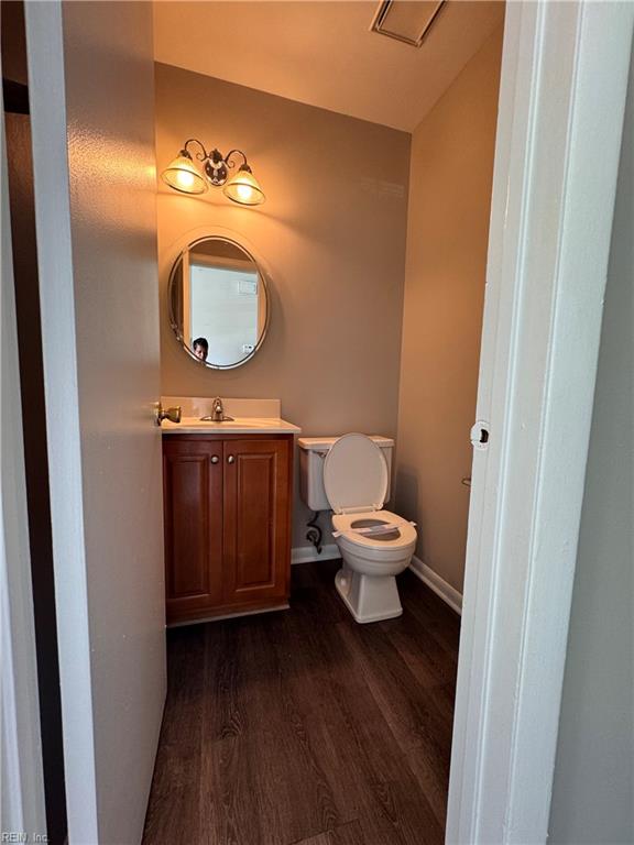 751 Spence Cir Property Photo 5
