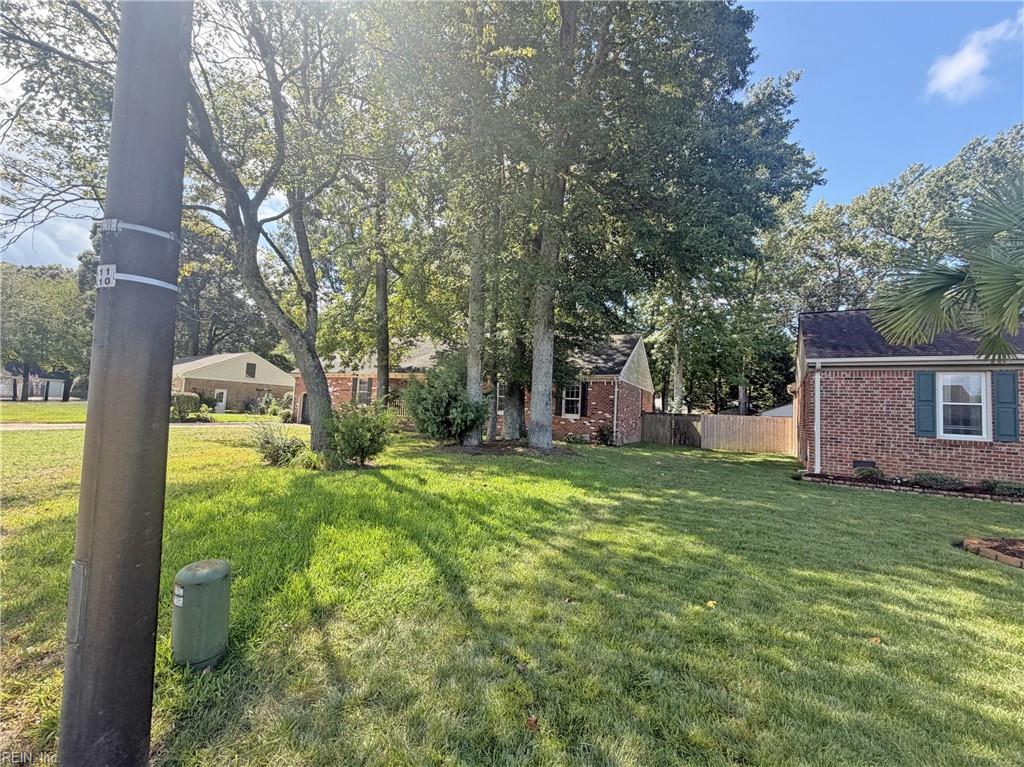 620 Emerald Ct Property Photo 3