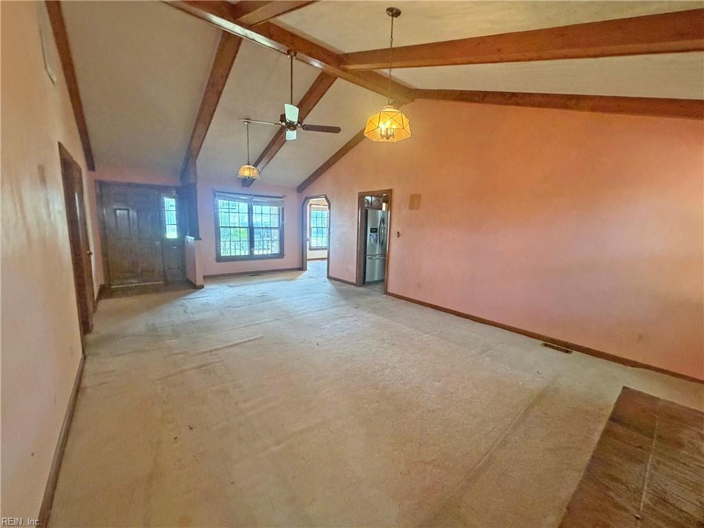 620 Emerald Ct Property Photo 6