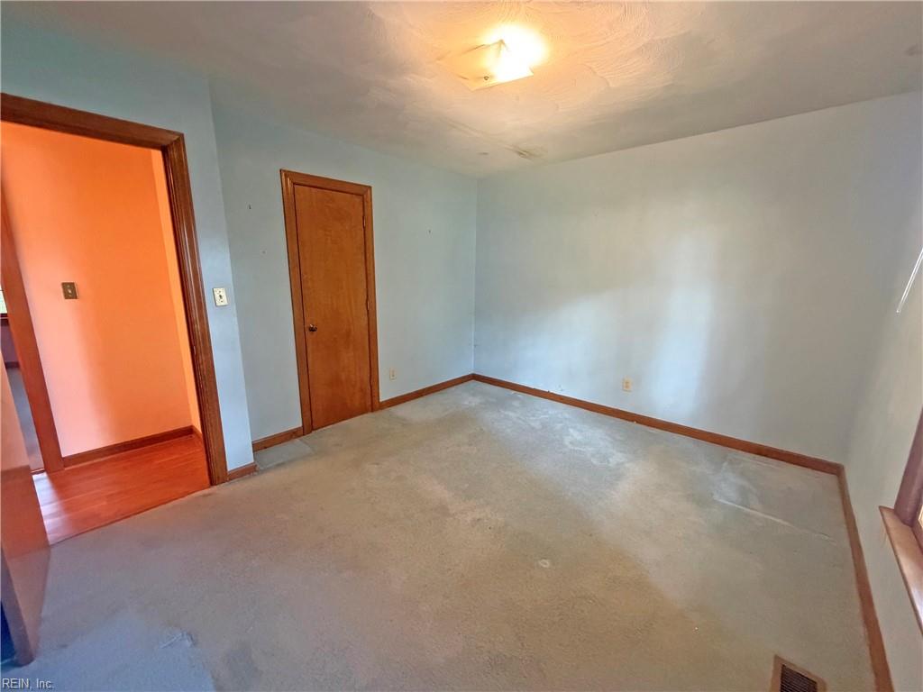 620 Emerald Ct Property Photo 16