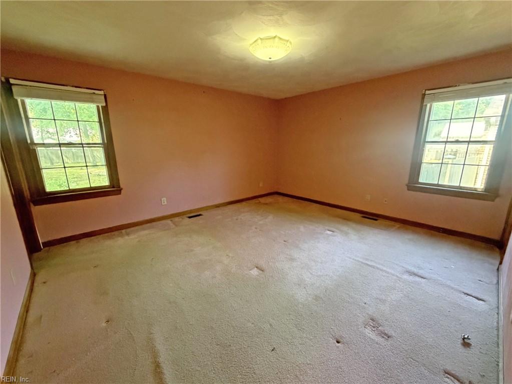620 Emerald Ct Property Photo 19