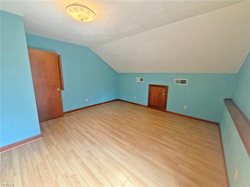 620 Emerald Ct Property Photo 21