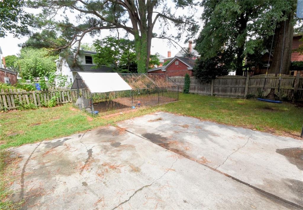 1330 Monterey Ave Property Photo 6