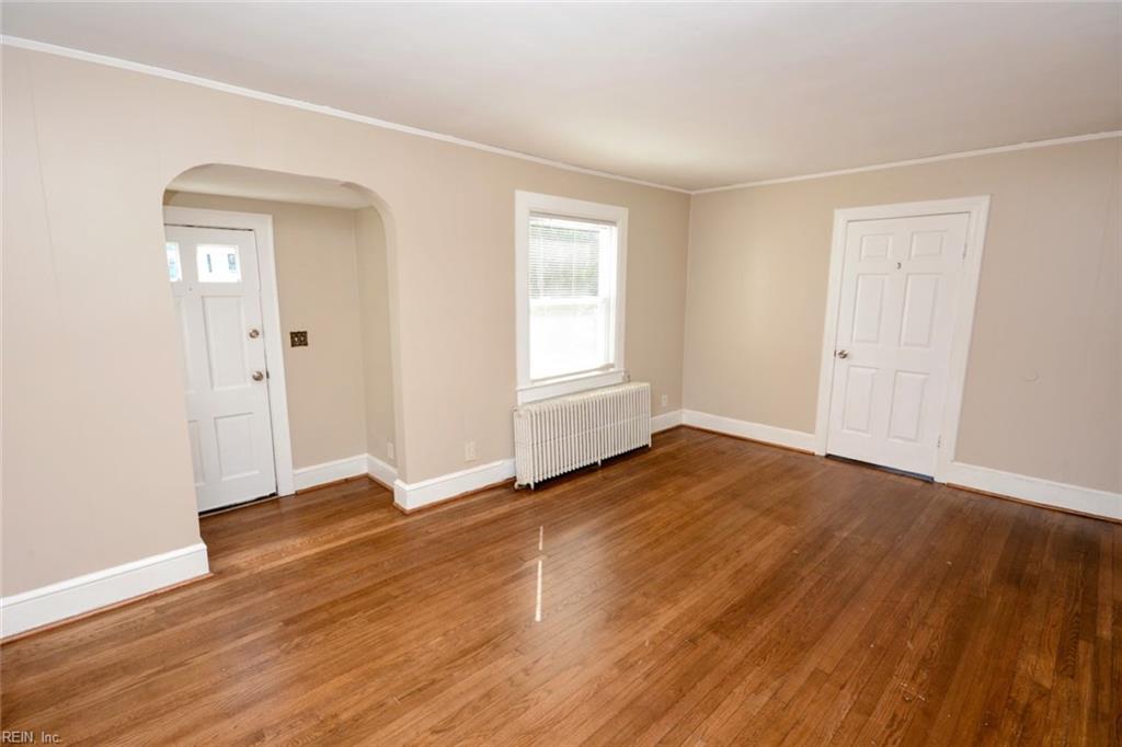5905 Hampton Blvd Property Photo 6