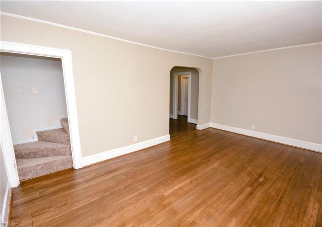 5905 Hampton Blvd Property Photo 7