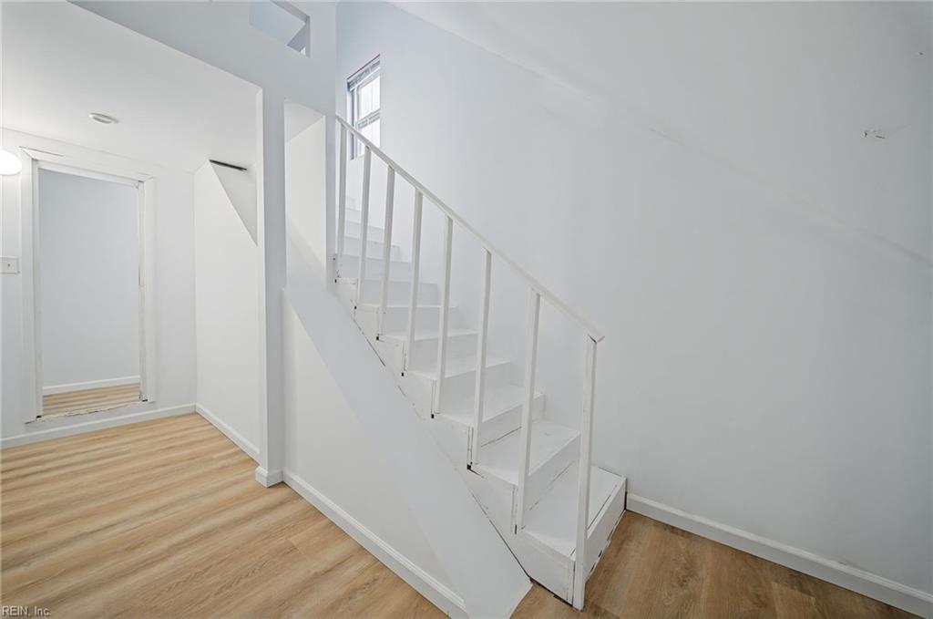 9437 Peachtree St Property Photo 15