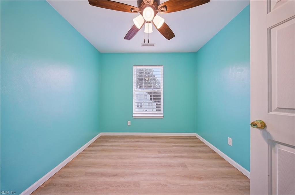 9437 Peachtree St Property Photo 16