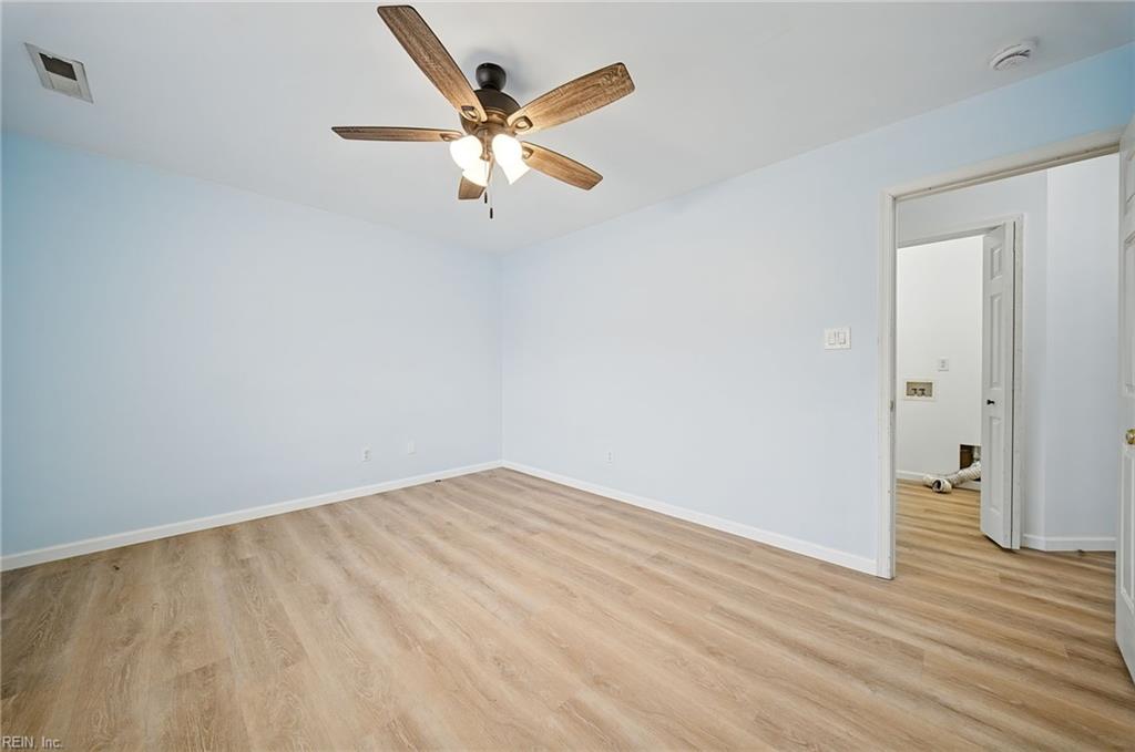 9437 Peachtree St Property Photo 21