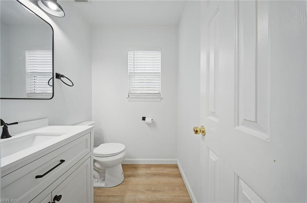 9437 Peachtree St Property Photo 26