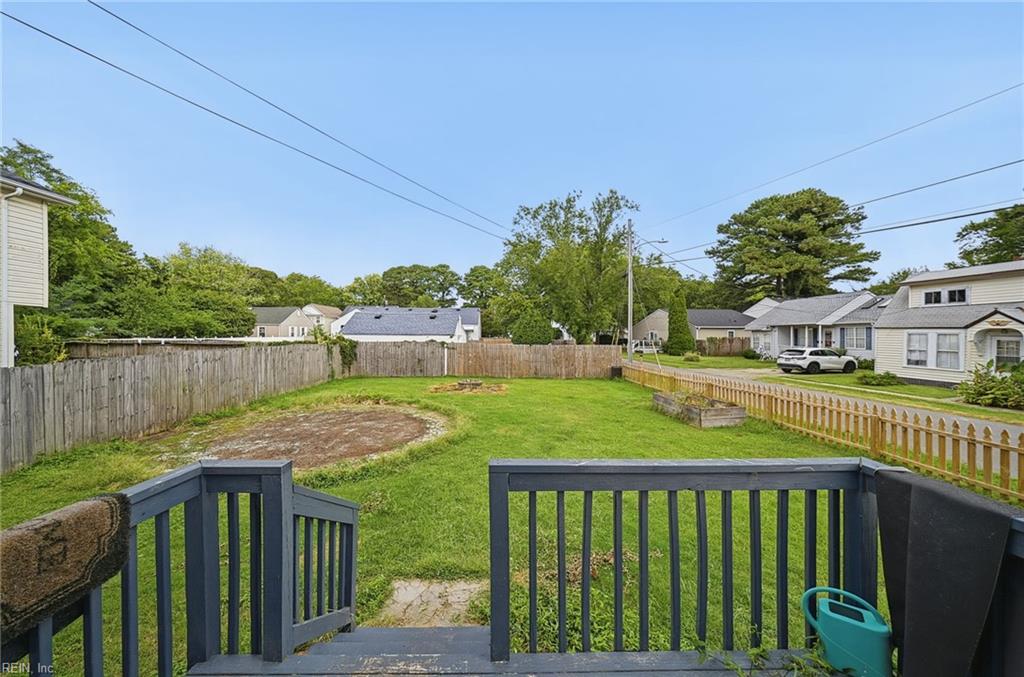 9437 Peachtree St Property Photo 31