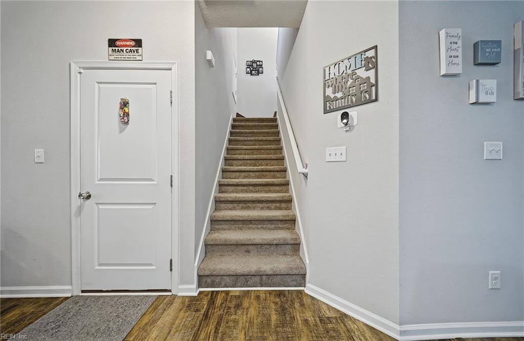 200 Seasons Cir Property Photo 13