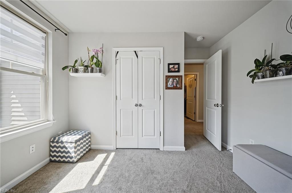200 Seasons Cir Property Photo 32