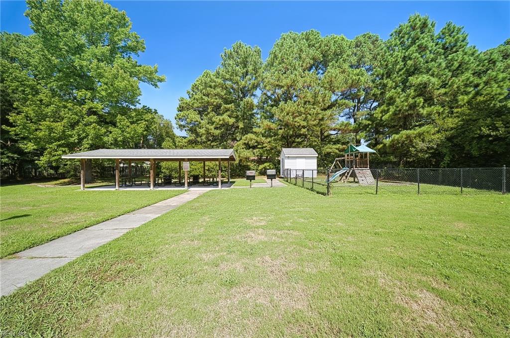 200 Seasons Cir Property Photo 49