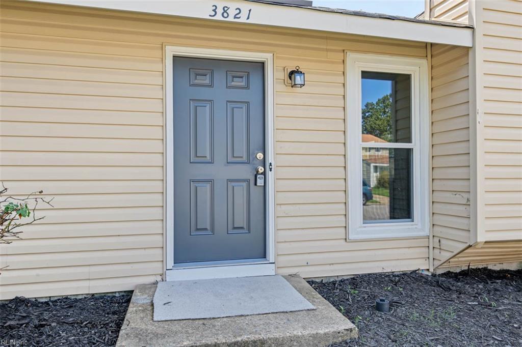 3821 Aberdeen Ct Property Photo 4
