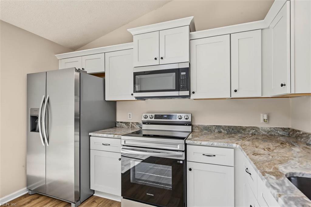 3821 Aberdeen Ct Property Photo 20