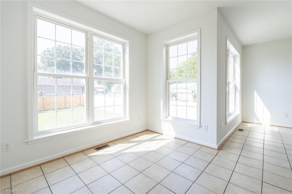 7 Holly St Property Photo 20