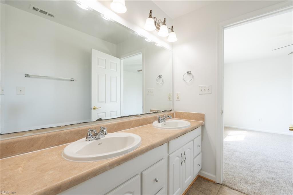 7 Holly St Property Photo 24