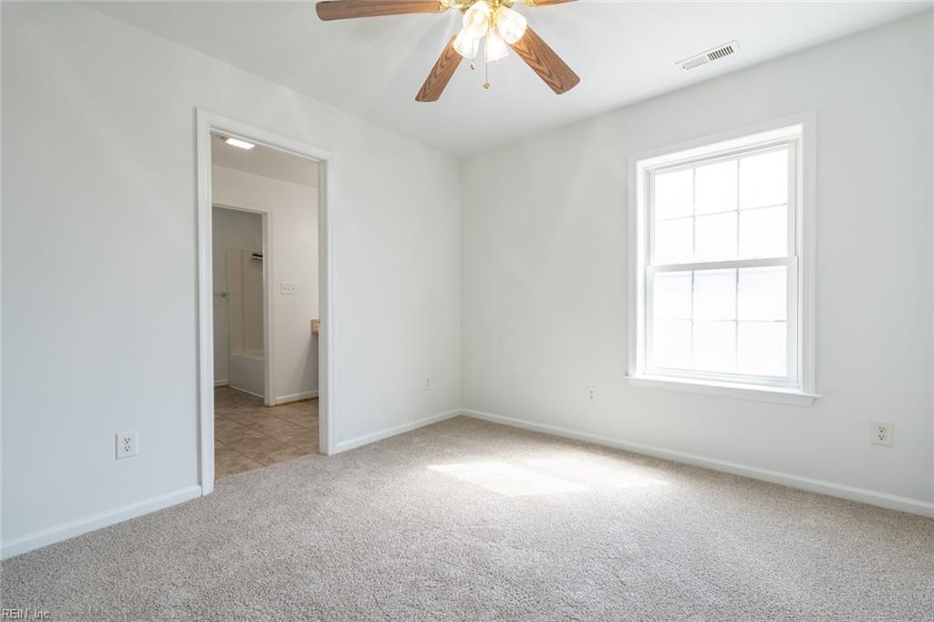 7 Holly St Property Photo 37