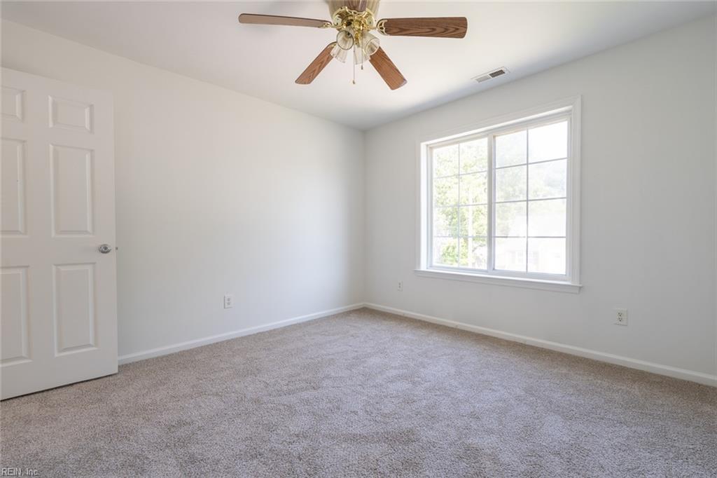 7 Holly St Property Photo 42