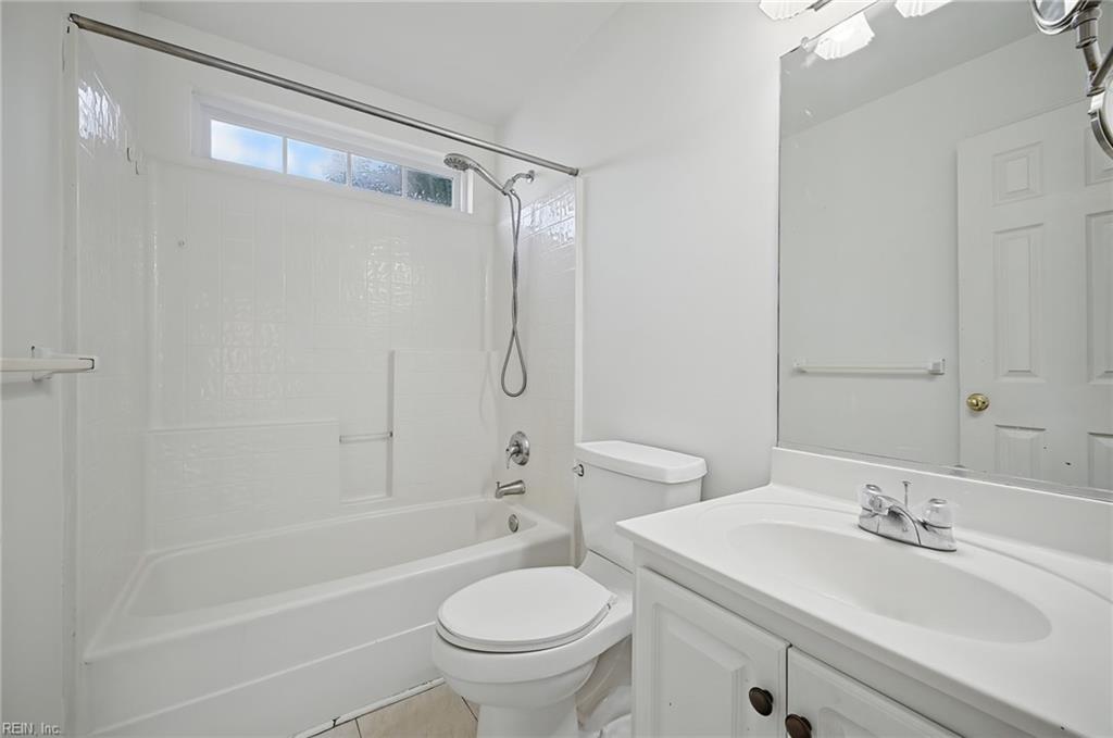 120 Lakes Edge Dr Property Photo 31