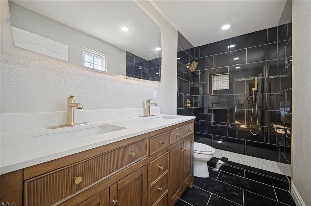 20 Diggs Dr Property Photo 22