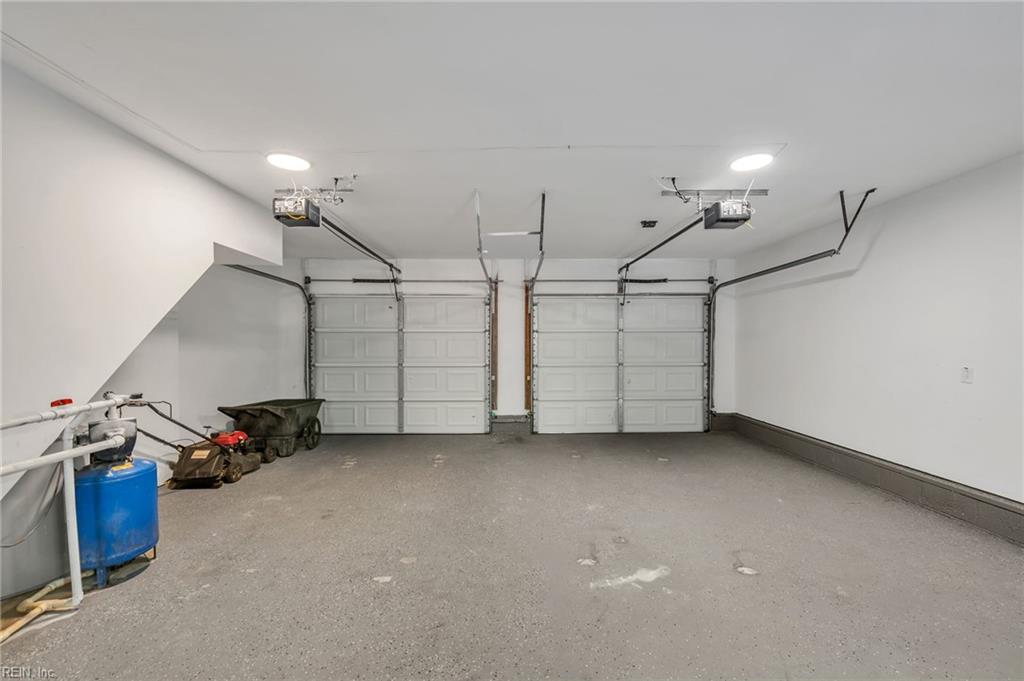 2405 Entrada Dr Property Photo 3