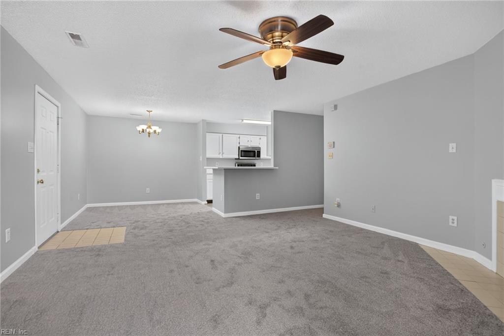 1563 N King St Property Photo 6