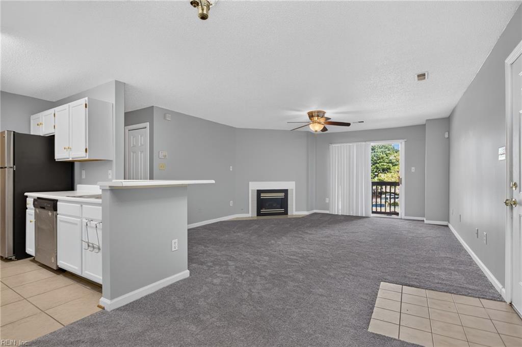 1563 N King St Property Photo 8