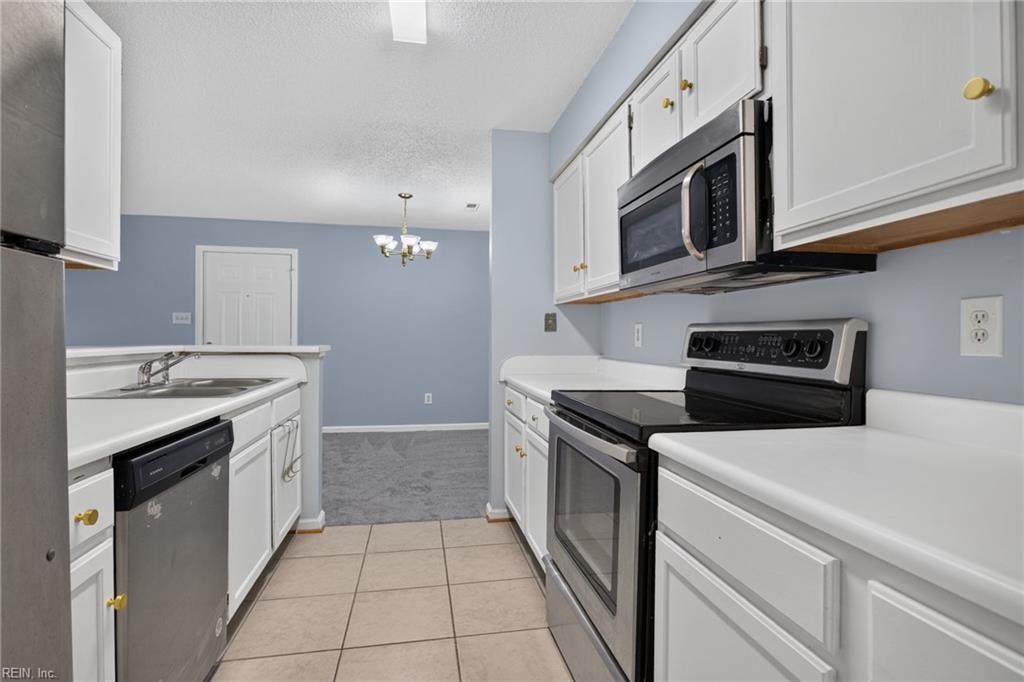 1563 N King St Property Photo 13