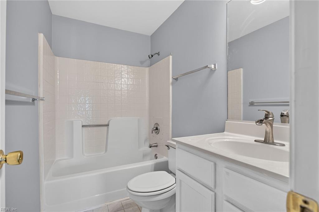 1563 N King St Property Photo 20