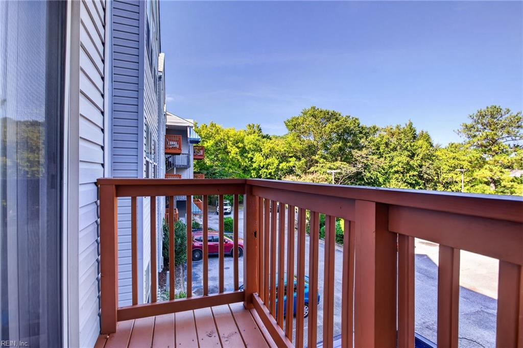 1563 N King St Property Photo 21