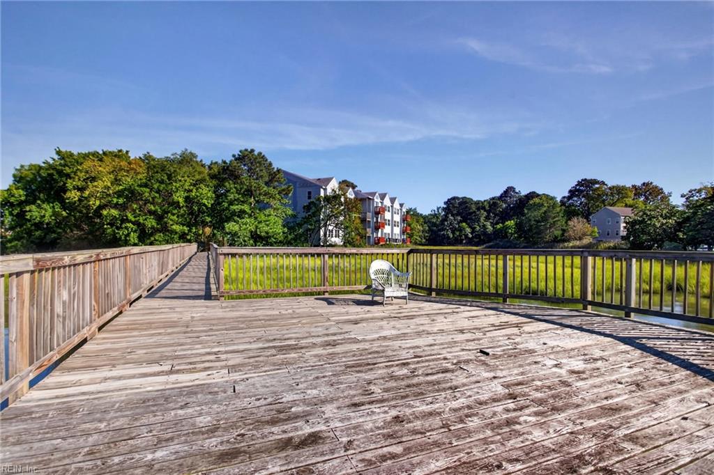 1563 N King St Property Photo 25