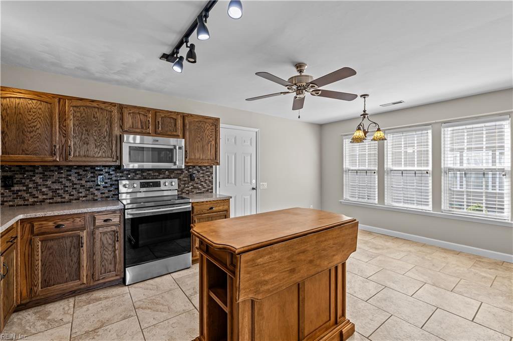 6367 Scottsfield Dr Property Photo 12