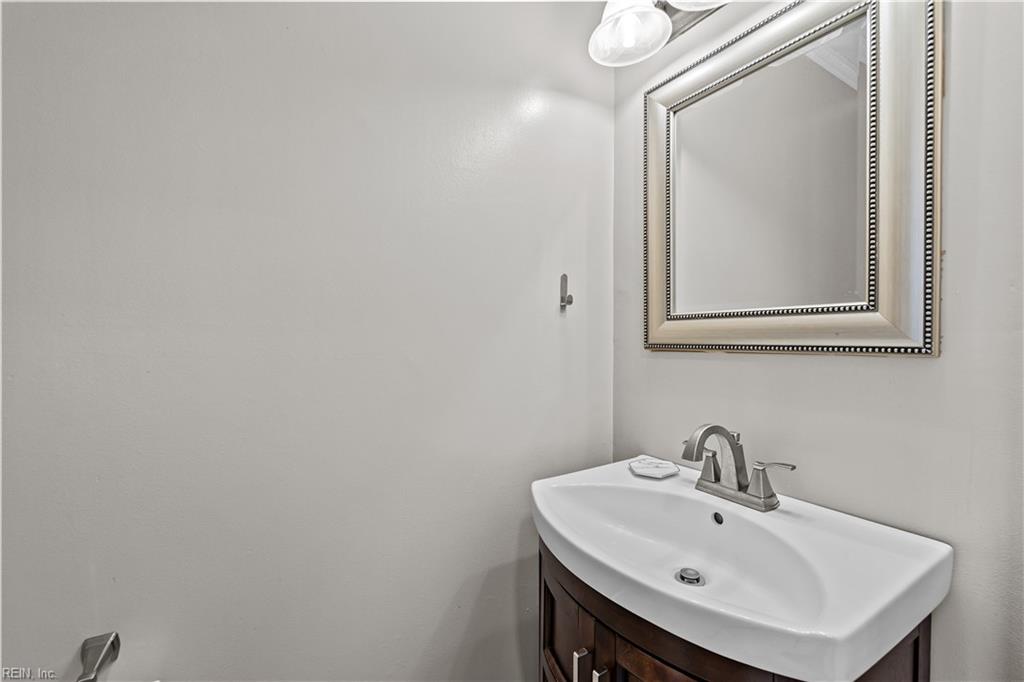 6367 Scottsfield Dr Property Photo 17