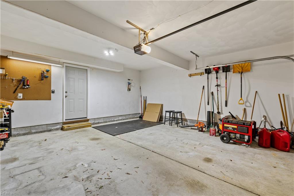 6367 Scottsfield Dr Property Photo 19
