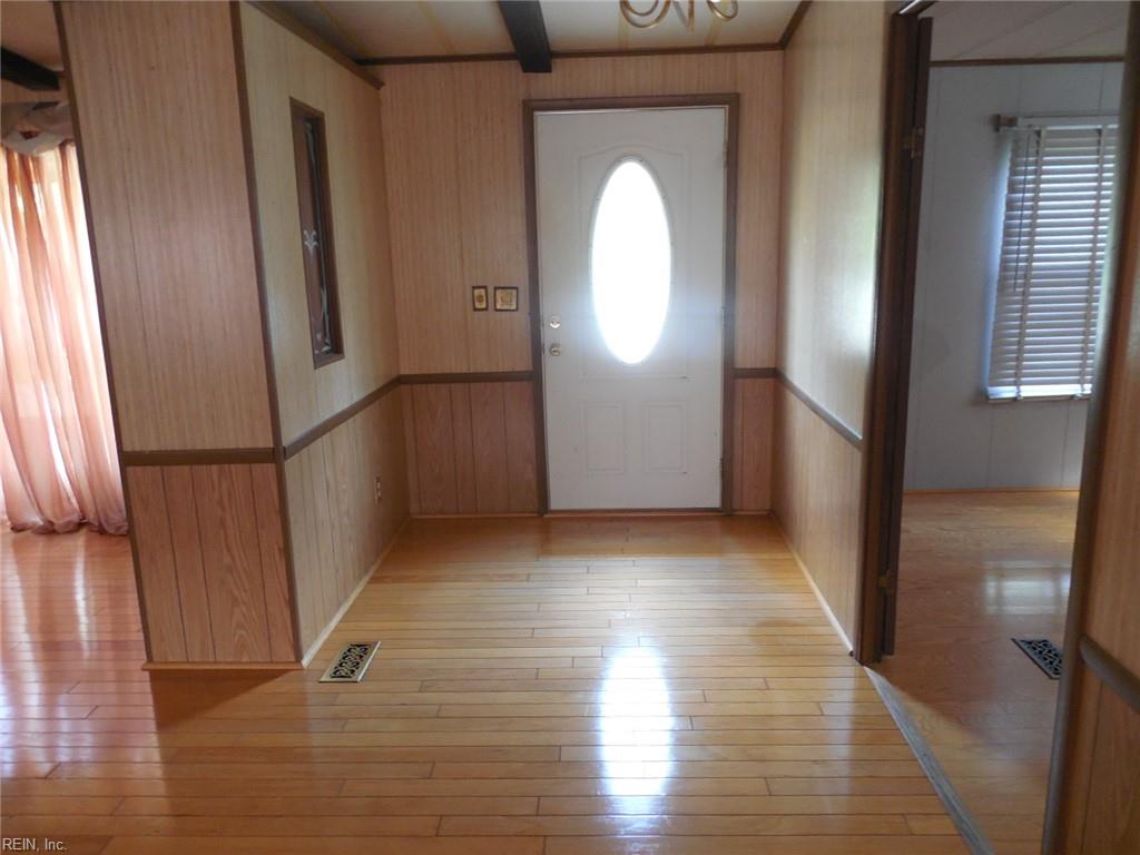5684 T C Walker Rd Property Photo 3