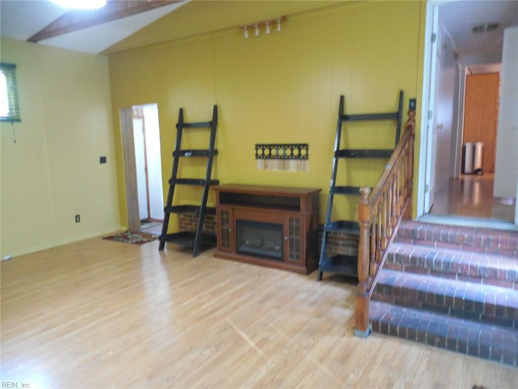 5684 T C Walker Rd Property Photo 12