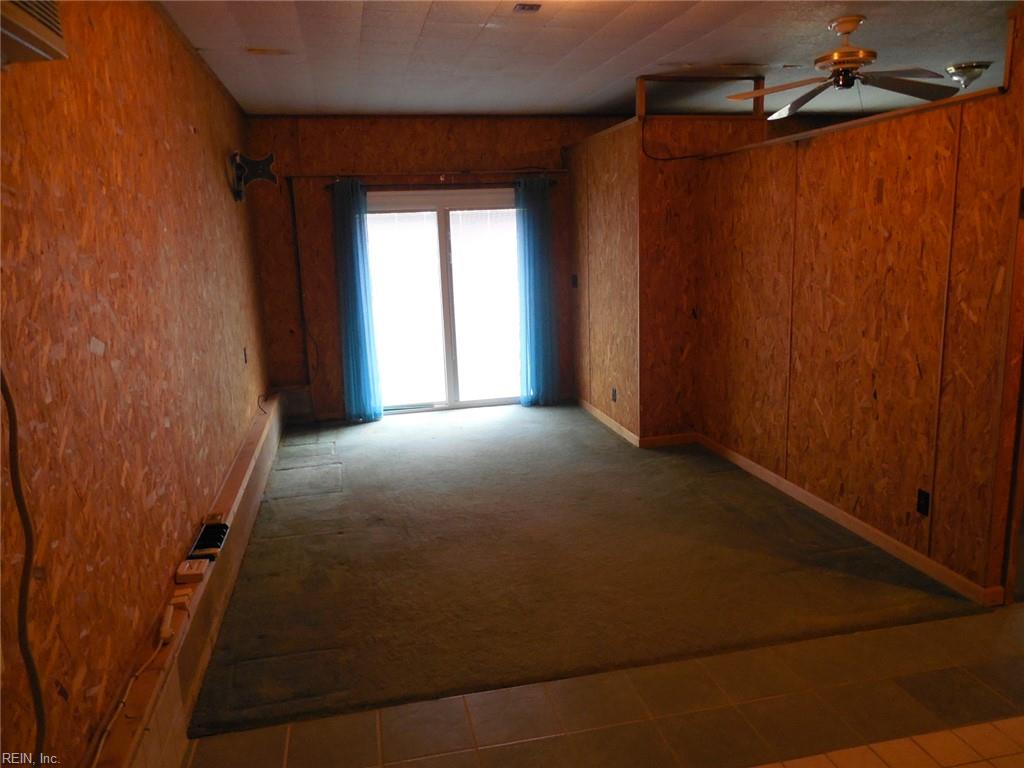5684 T C Walker Rd Property Photo 14