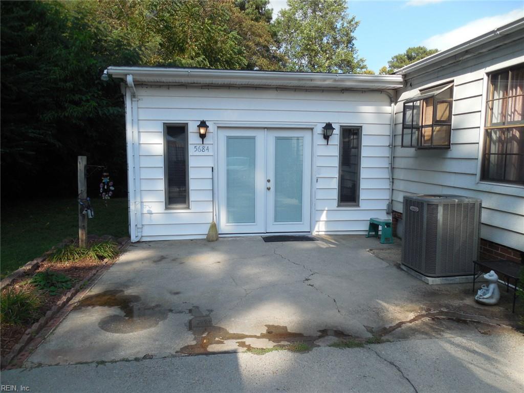 5684 T C Walker Rd Property Photo 18