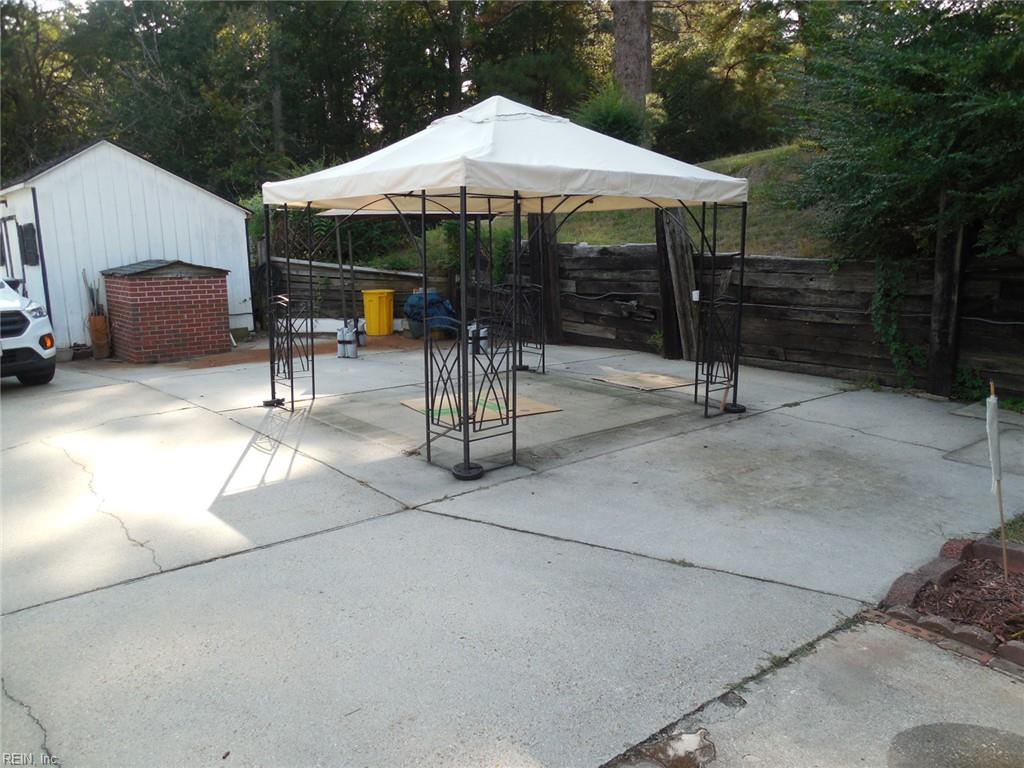 5684 T C Walker Rd Property Photo 20