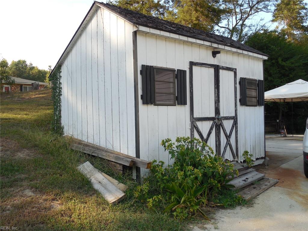 5684 T C Walker Rd Property Photo 22