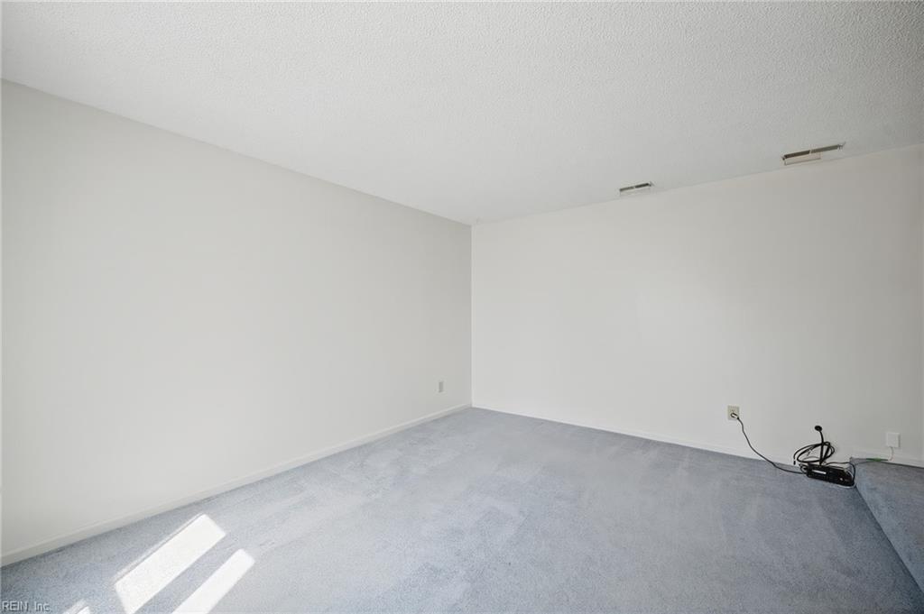 1284 Christian Ct Property Photo 7
