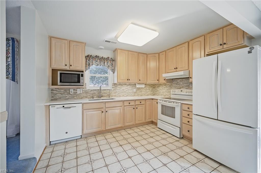 1284 Christian Ct Property Photo 12