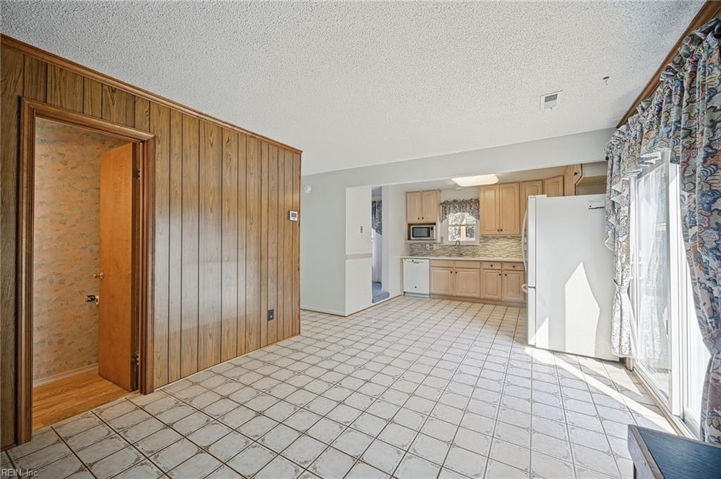 1284 Christian Ct Property Photo 17