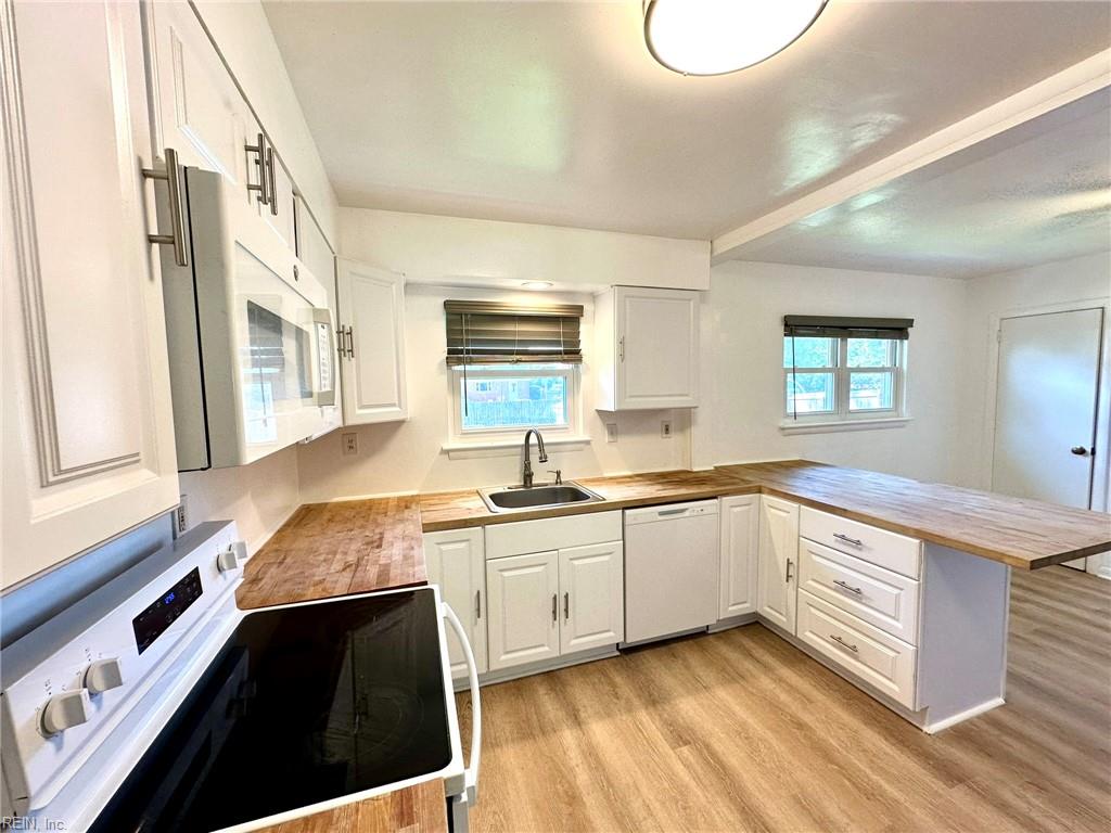 1049 Baker Rd Property Photo 4